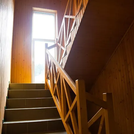 Теркон-Тур Μπούκοβελ